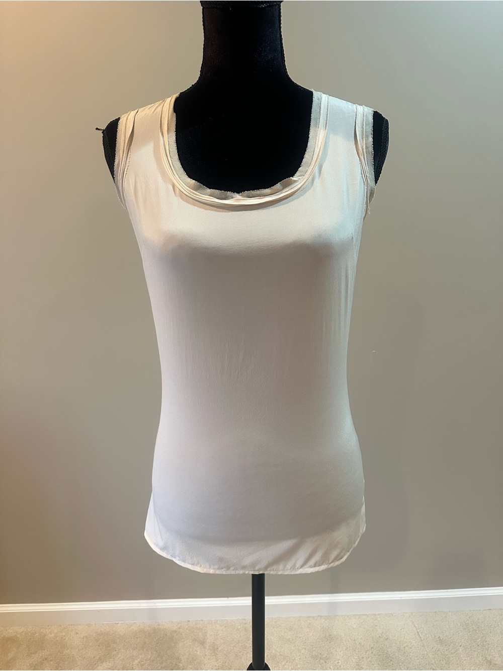 St. John Cream Scoop Neck Silk Tank Top